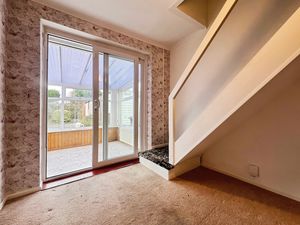 Dining room- click for photo gallery